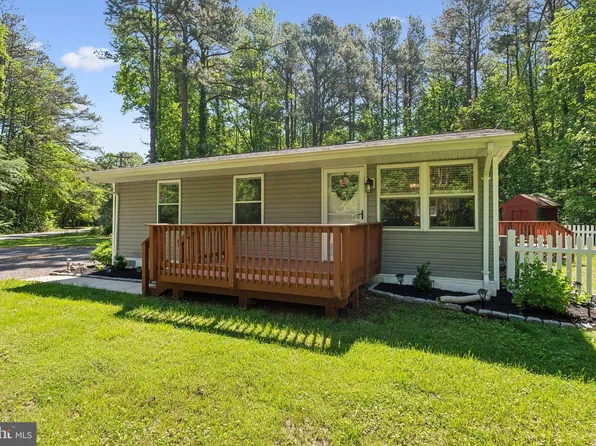 40147 Dockser Dr, Mechanicsville, MD 20659