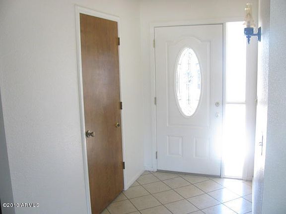 3rd image of 2212 N Stockton Pl