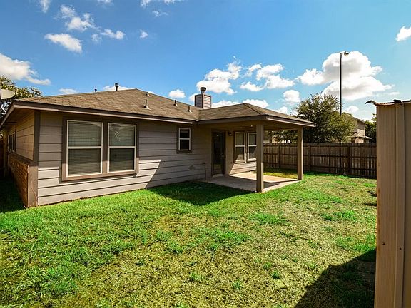 5th image of 1538 Stone Bluff Dr