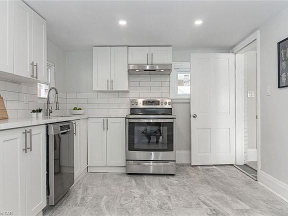 2nd image of 7 Mill St