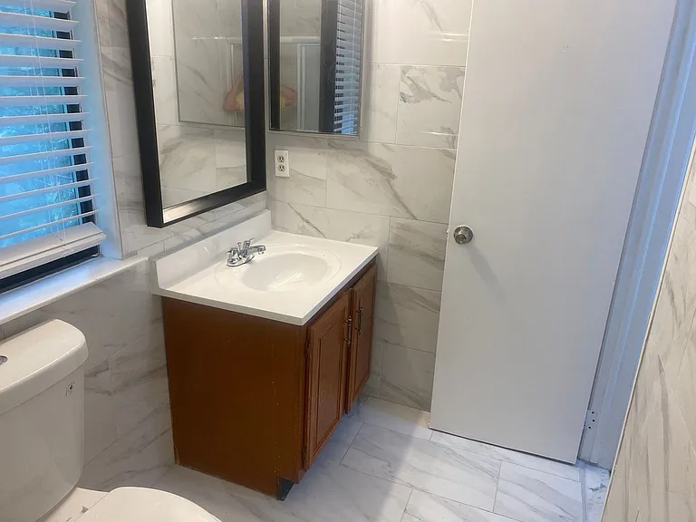 138 Hampshire Dr — Photo 33