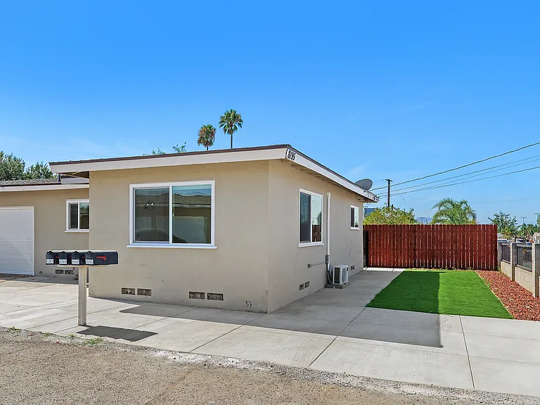 8195 Date St — Photo 4