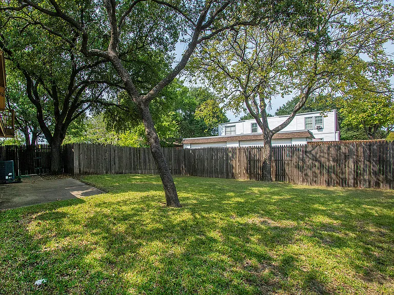 12833 Pandora Dr — Photo 18