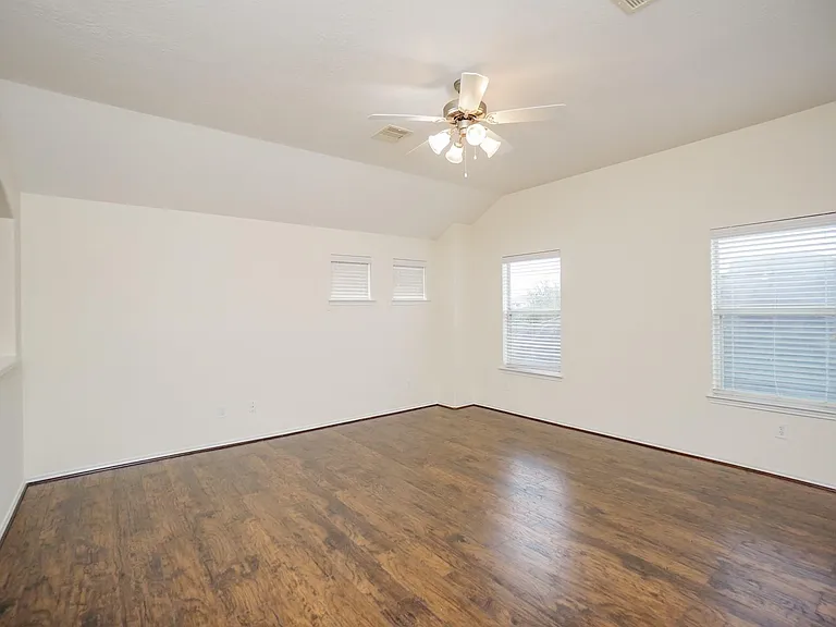 1323 Colonial Manor Dr — Photo 23
