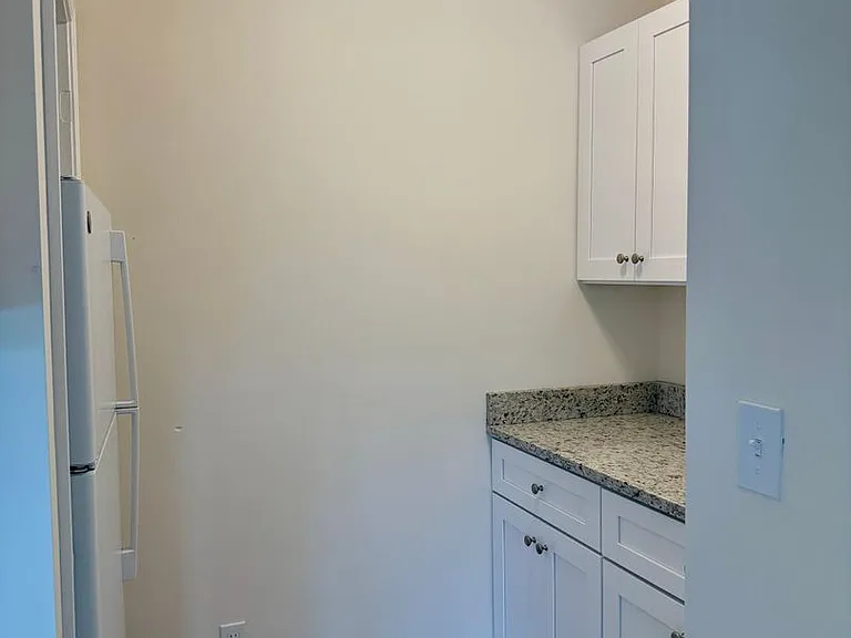 37 Groton School Rd — Photo 4