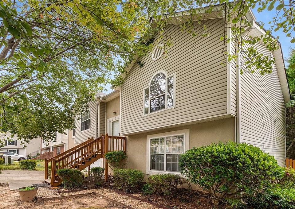 1st image of 732 Bridgewood Ct
