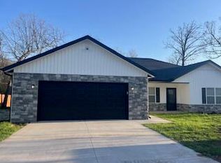 13651 Pella Ln, Neosho, MO 64850