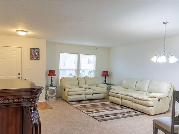 3rd image of 11611 Tahoe Way