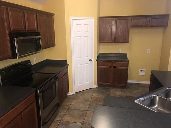 4th image of 708 Bayshore Dr