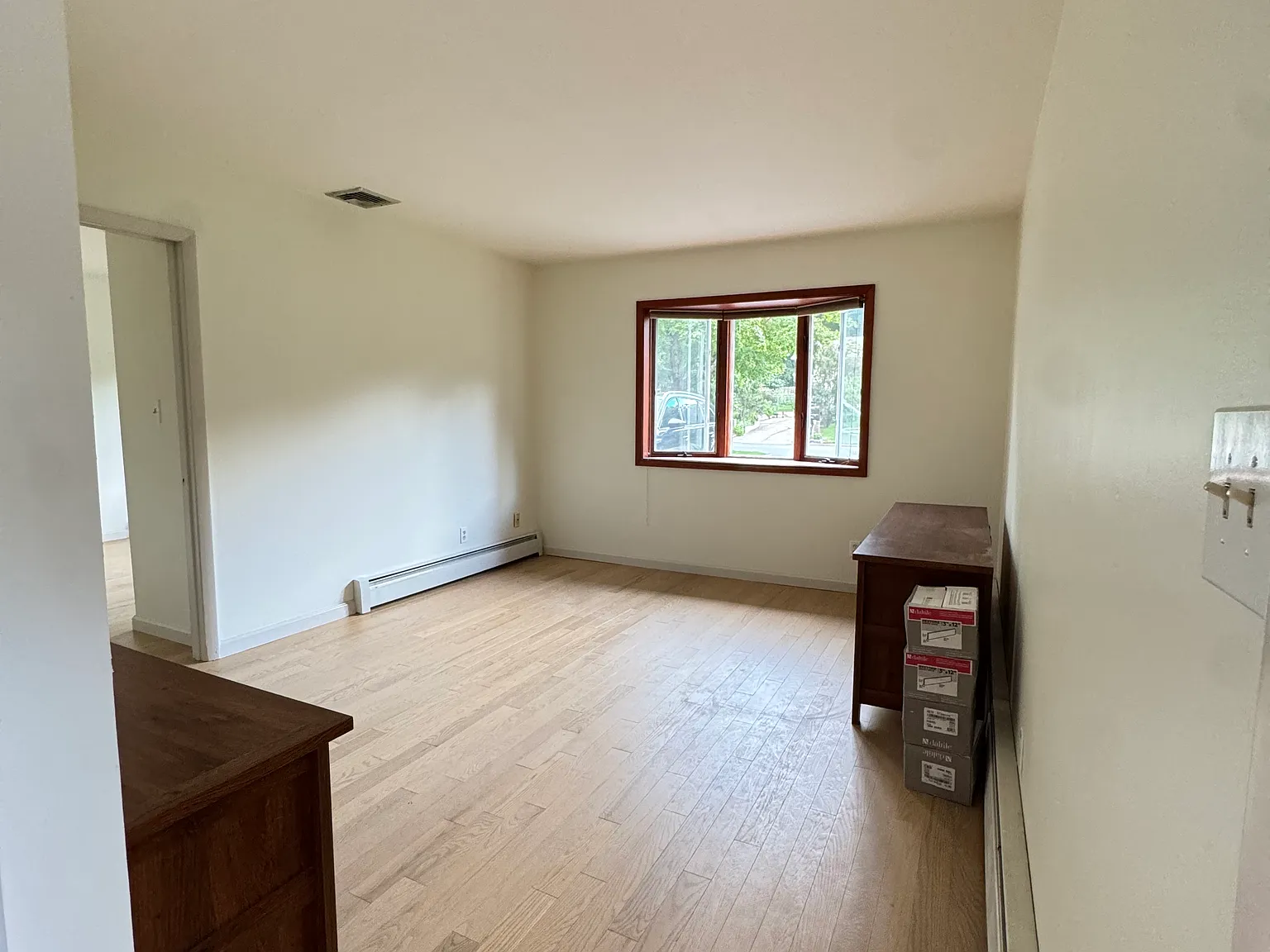 1 bed, 800 sqft, $2,400 — Photo 2