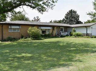 1011 Park St, Quinter, KS 67752