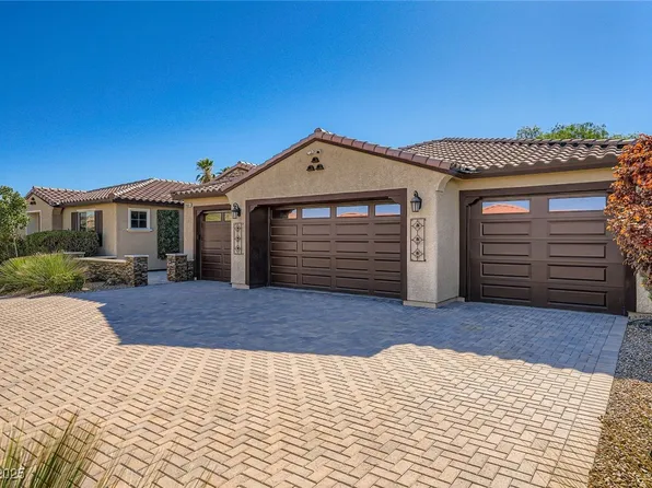 8801 Crescent Lake St, Las Vegas, NV 89113