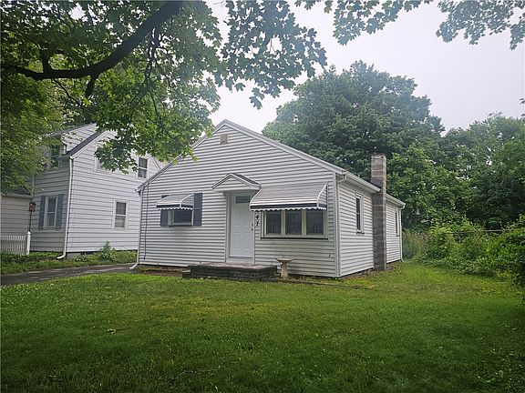 2nd image of 247 W Hickory St