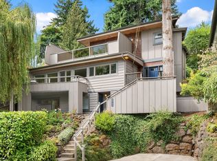 11915 Lakeside Pl NE, Seattle, WA 98125