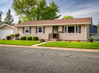 1017 Lake St, Onalaska, WI 54650