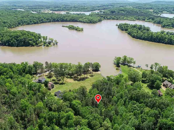 485 Iron Horse Trl, Parsons, TN 38363