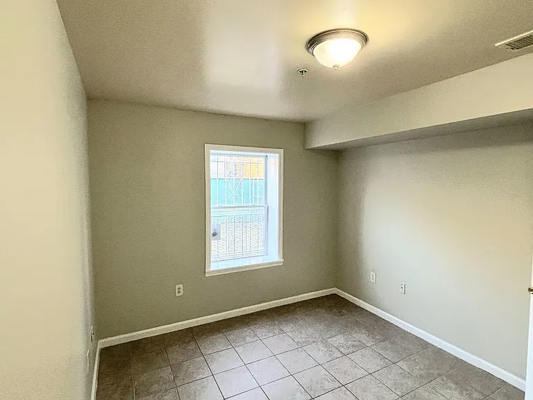 132 Fabyan Pl #1 — Photo 7