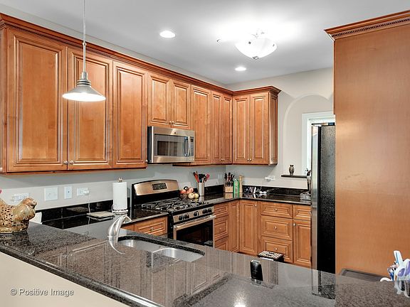 2nd image of 1223 Charleston Ct #1223