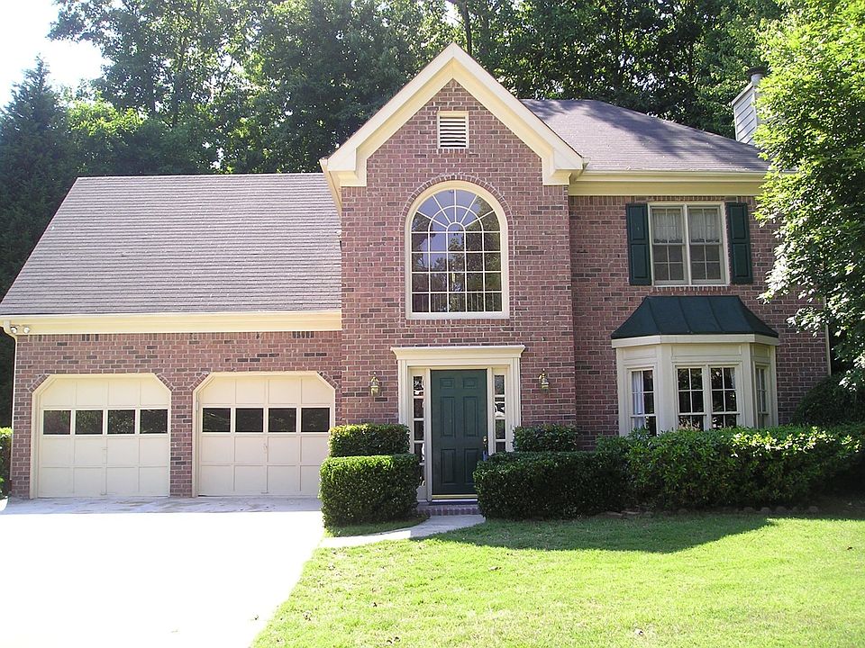 Brick Front/Wood Traditional