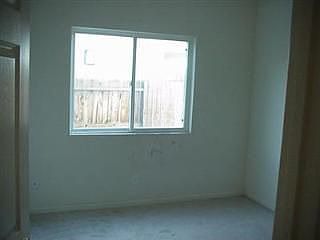 4th image of 1029 San Pedro Ave
