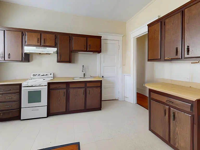 310 Willow St. — Photo 2