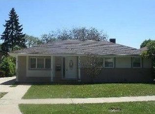 441 Courtesy Ln, Chicago, IL 60018