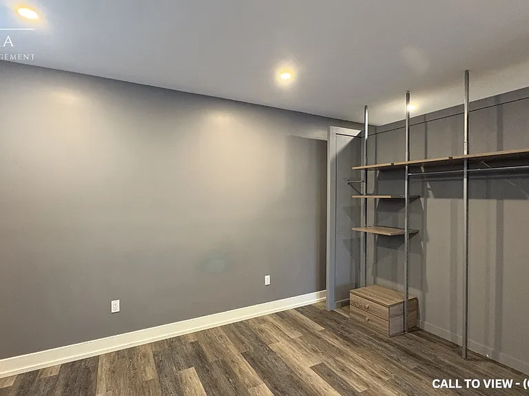 646 Main St E #1 — Photo 5