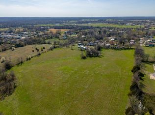 137 E Splitlog Avenue, Goodman, MO 64843