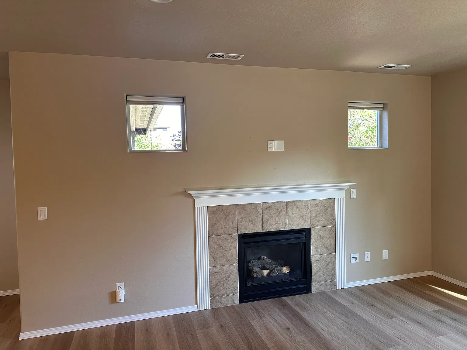 3 bed, 2.5 bath, 1740 sqft, $2,950 — Photo 3