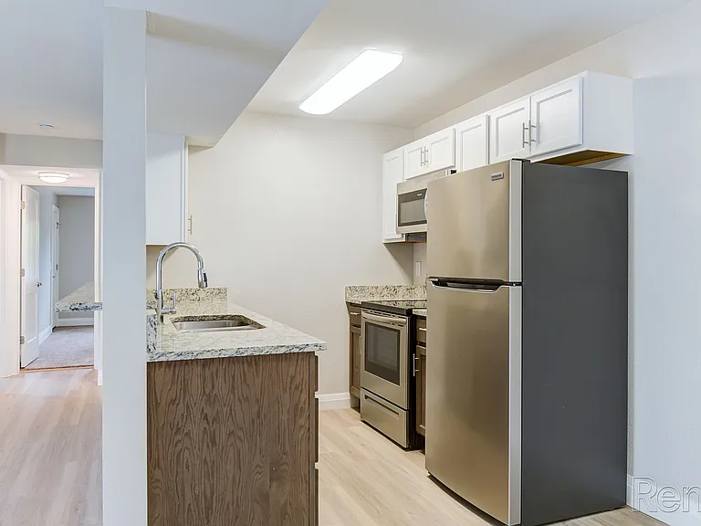 Grandview Apartment Homes — Photo 17