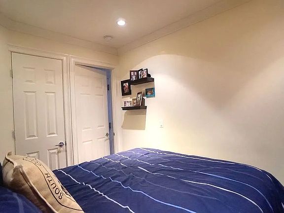 5th image of 254 W 15th St APT 3C