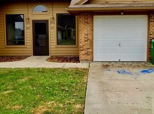 121 N Crest Dr, Raymore, MO 64083