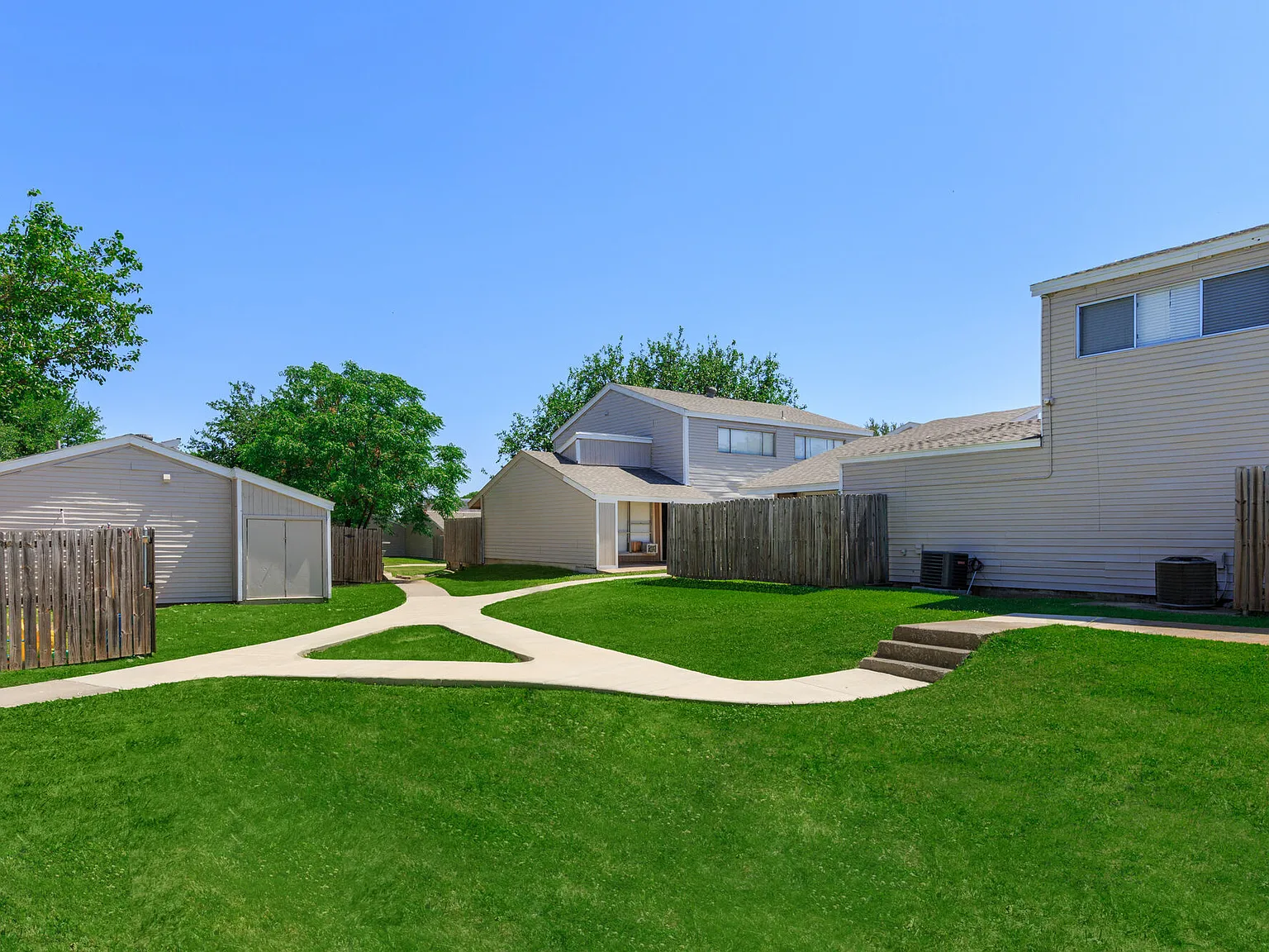 Rolling Meadows — Photo 2