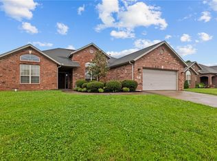 4788 W Soapstone Dr, Fayetteville, AR 72704