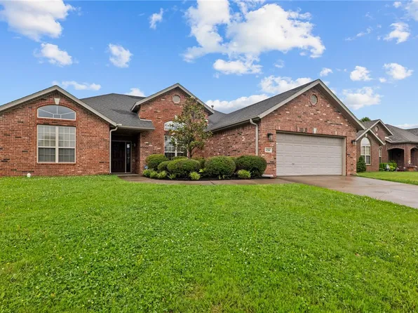 4788 W Soapstone Dr, Fayetteville, AR 72704