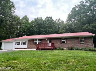 75 Halstead Ln, Crossville, TN 38555