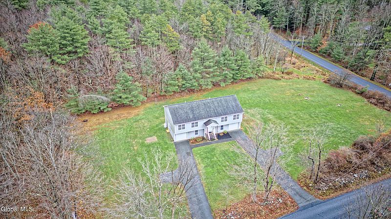 3rd image of 202 N Nassau Road
