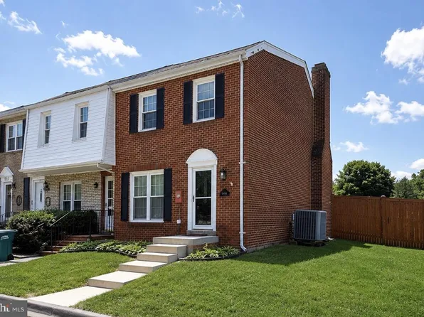 17932 Hickory Ln, Hagerstown, MD 21740