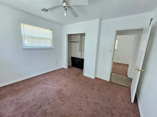 4527 SW G Ave, Lawton, OK 73505