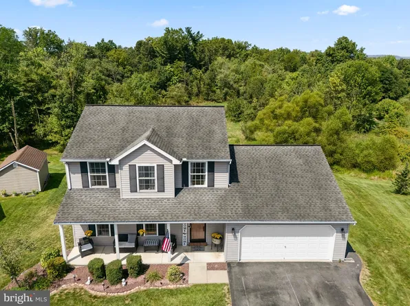 106 Creek View Dr, Jonestown, PA 17038