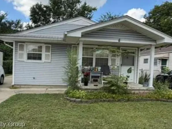 4178 Ziegler St, Dearborn Heights, MI 48125