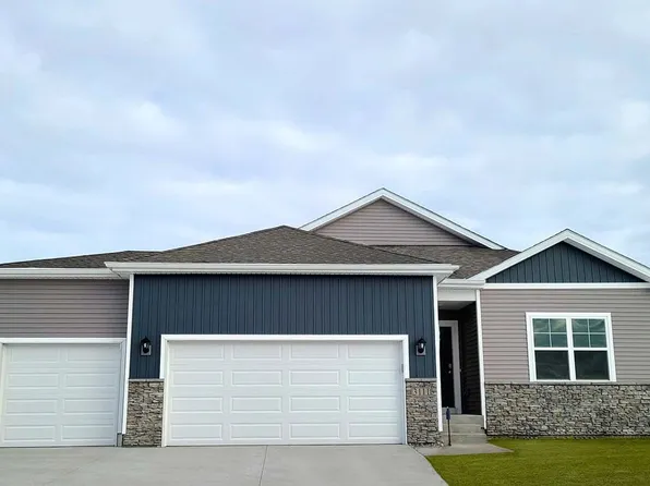 217 Sumac Dr, Palo, IA 52324