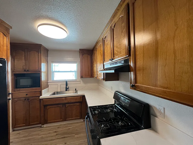 1443 Parker Ave — Photo 12