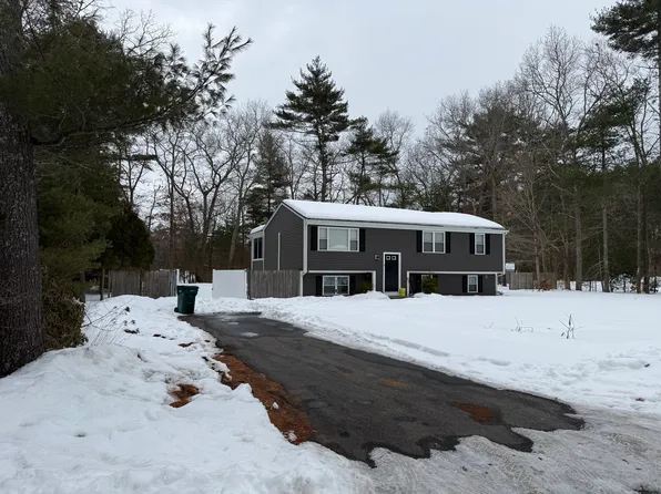 9 Rickard St, Carver, MA 02330