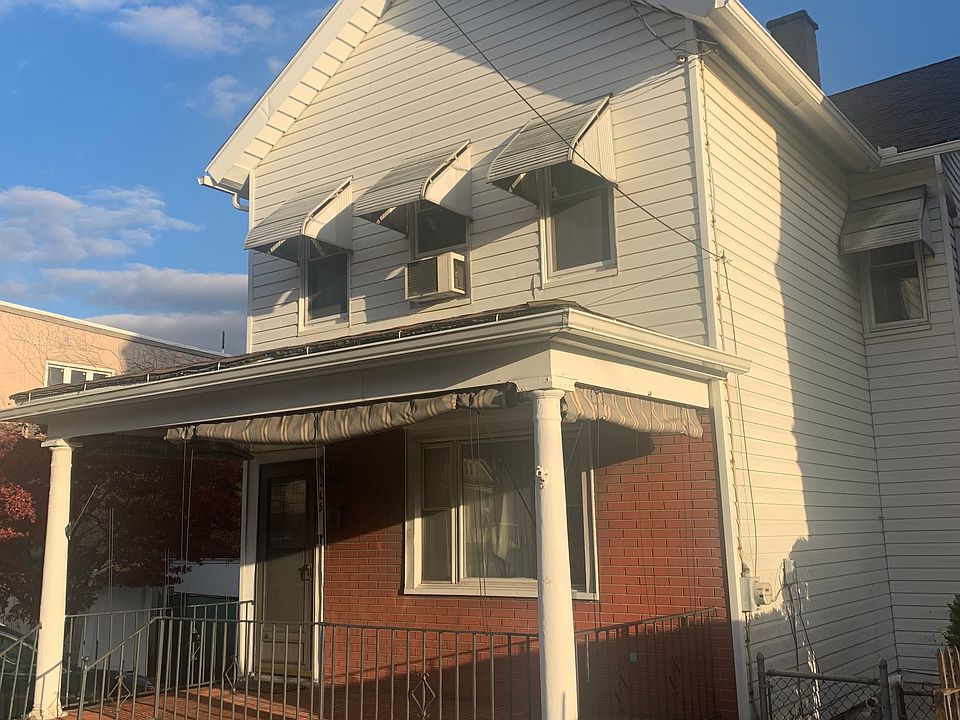 2nd image of 205 S Main Ave