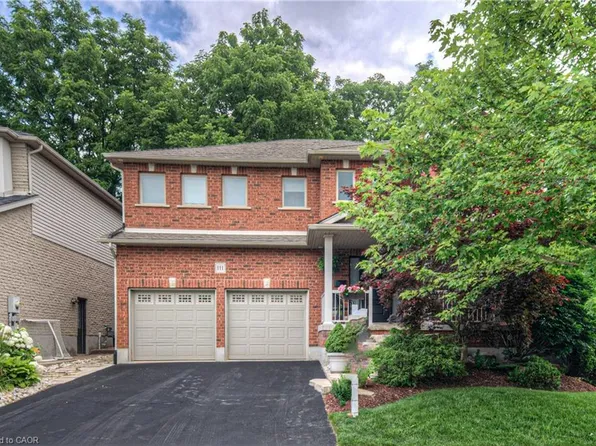 111 Johnston Ave, Cambridge, ON N3C 4P3