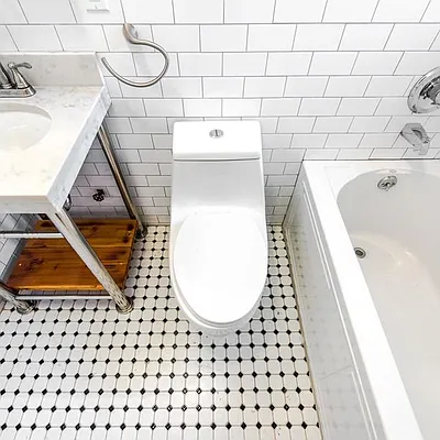 Rented by 50 Stanhope LLC | media 28