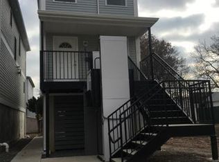 822 Nugent Ave, Staten Island, NY 10306