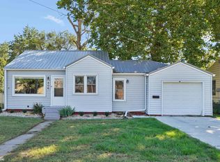 806 E Henry St, Mount Pleasant, IA 52641