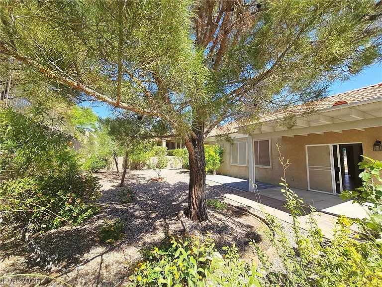 10309 Longwood Dr — Photo 35